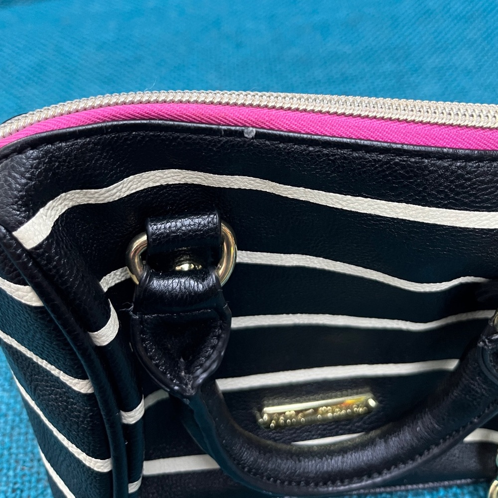 Betsey Johnson black and white striped handbag with pink and black heart charm - Picture 6 of 8